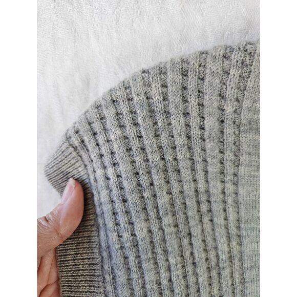 ALFANI Men's Merino Wool Sweater Vest Size Medium - Picture 3 of 5